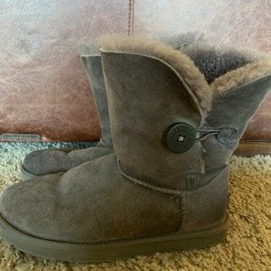 Women's Ugg's